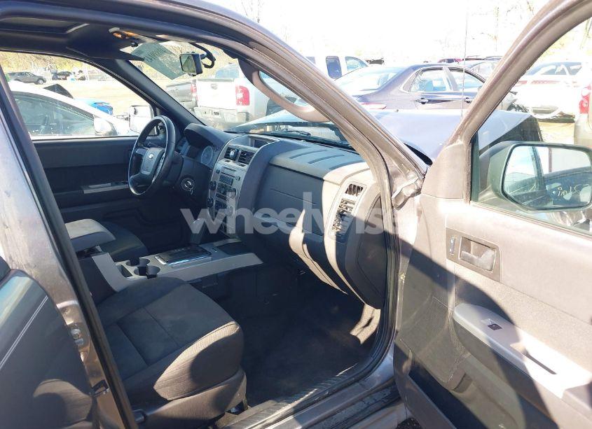 Photo 5 of 2009 Ford Escape XLT (VIN 1FMCU93G79KC47706)