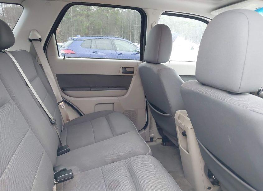 Photo 8 of 2009 Ford Escape XLT (VIN 1FMCU93G89KA34070)