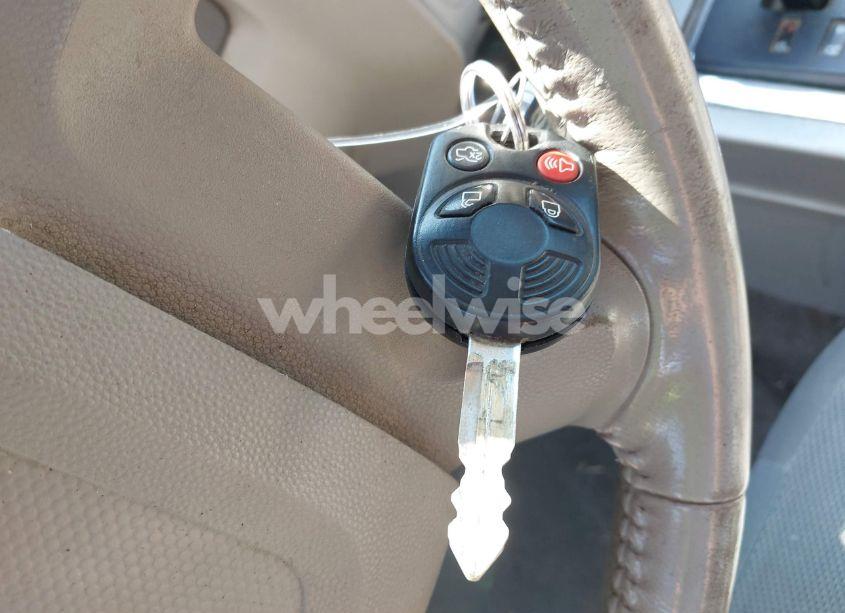 Photo 11 of 2009 Ford Escape XLT (VIN 1FMCU93G89KA82202)