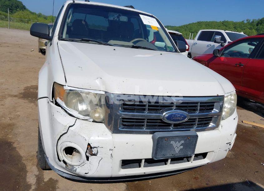 Photo 6 of 2009 Ford Escape XLT (VIN 1FMCU93G89KA82202)