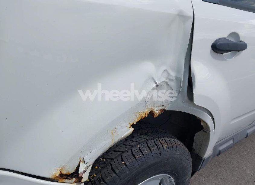 Photo 12 of 2009 Ford Escape XLT (VIN 1FMCU93G99KB40186)