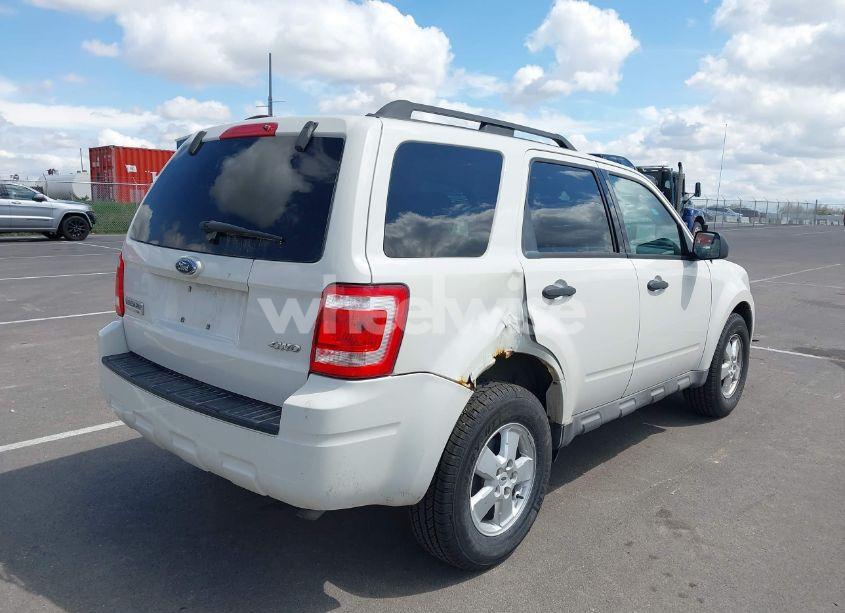 Photo 4 of 2009 Ford Escape XLT (VIN 1FMCU93G99KB40186)