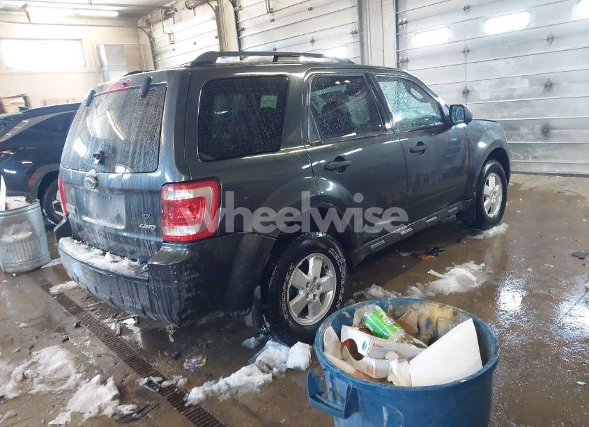 Photo 4 of 2009 Ford Escape XLT (VIN 1FMCU93G99KB63855)