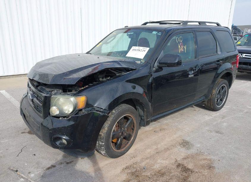 Photo 2 of 2009 Ford Escape XLT (VIN 1FMCU93G99KC59324)