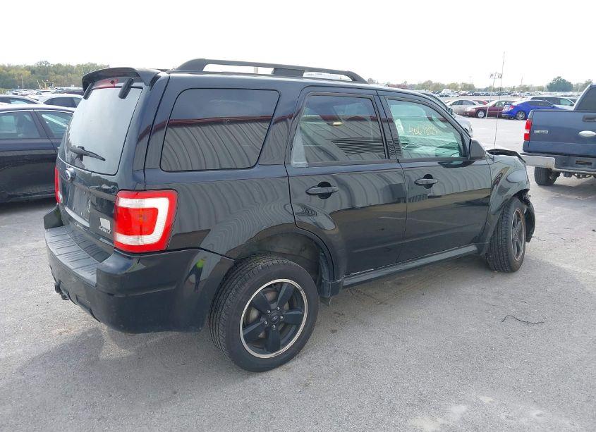 Photo 4 of 2009 Ford Escape XLT (VIN 1FMCU93G99KC59324)