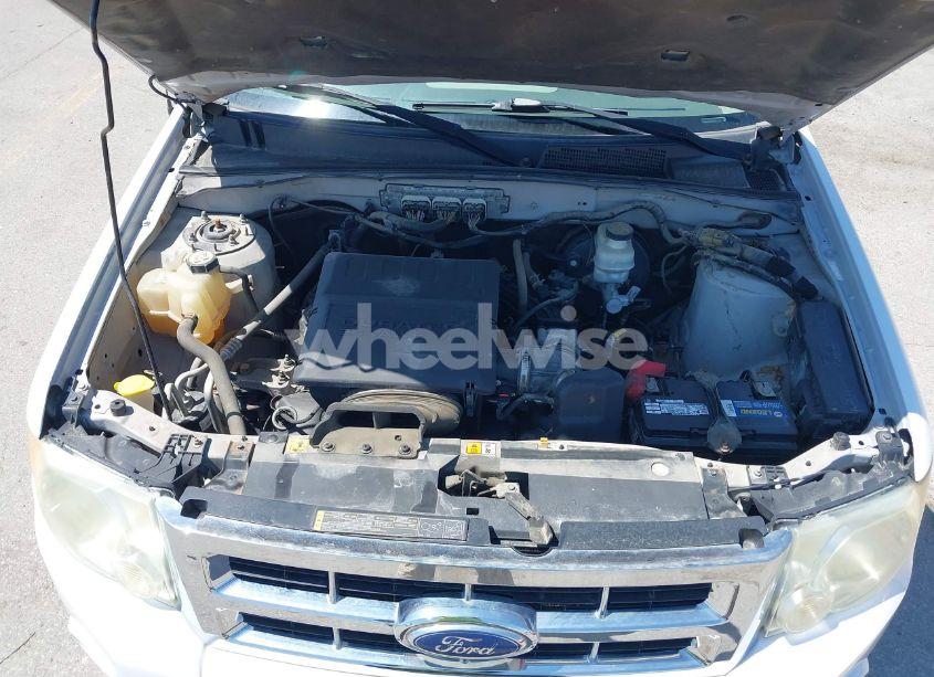 Photo 10 of 2009 Ford Escape XLT (VIN 1FMCU93G99KC85003)