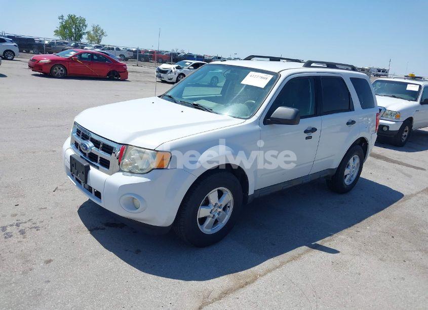 Photo 2 of 2009 Ford Escape XLT (VIN 1FMCU93G99KC85003)