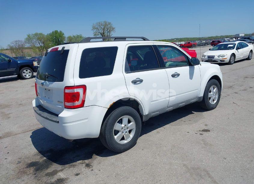 Photo 4 of 2009 Ford Escape XLT (VIN 1FMCU93G99KC85003)