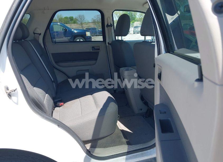 Photo 8 of 2009 Ford Escape XLT (VIN 1FMCU93G99KC85003)