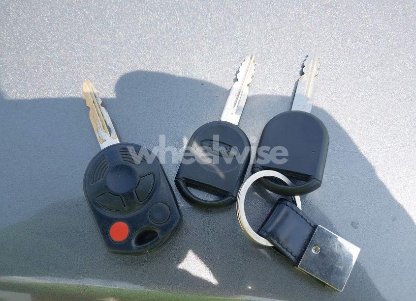 Photo 11 of 2009 Ford Escape XLT (VIN 1FMCU93GX9KB27298)