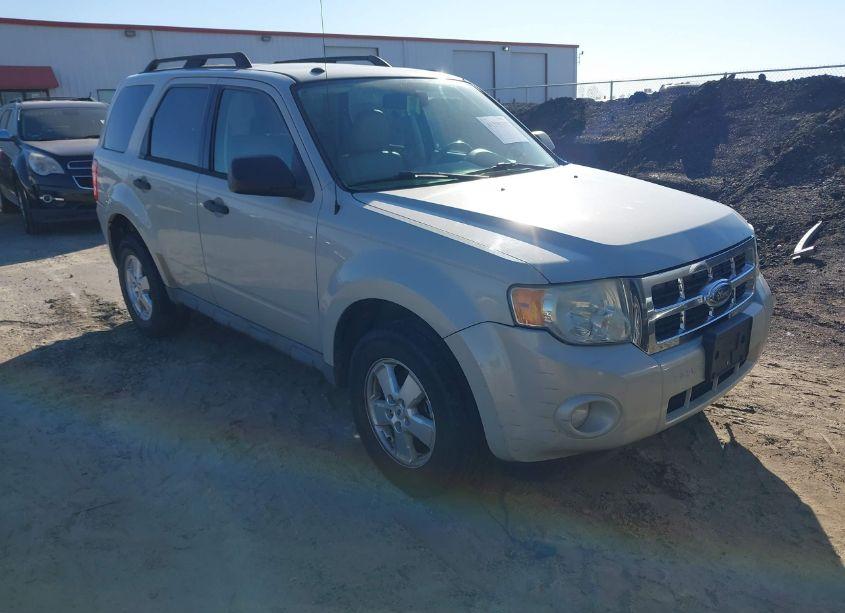 2009 Ford Escape XLT (VIN 1FMCU93GX9KB53674) main photo