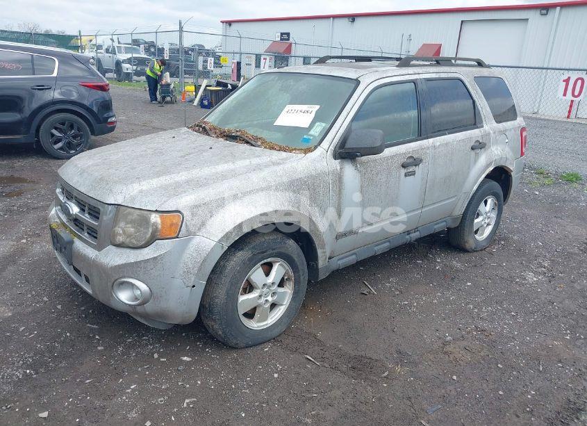 Photo 2 of 2008 Ford Escape XLT (VIN 1FMCU93Z08KC39480)