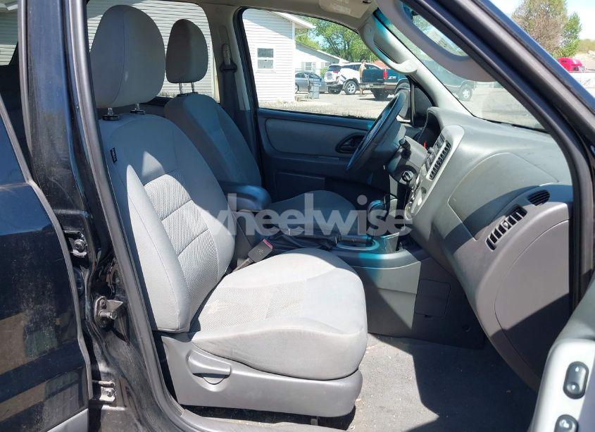 Photo 5 of 2007 Ford Escape XLT (VIN 1FMCU93Z17KA34829)