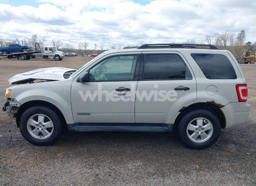 Photo 15 of 2008 Ford Escape XLT (VIN 1FMCU93ZX8KB33764)