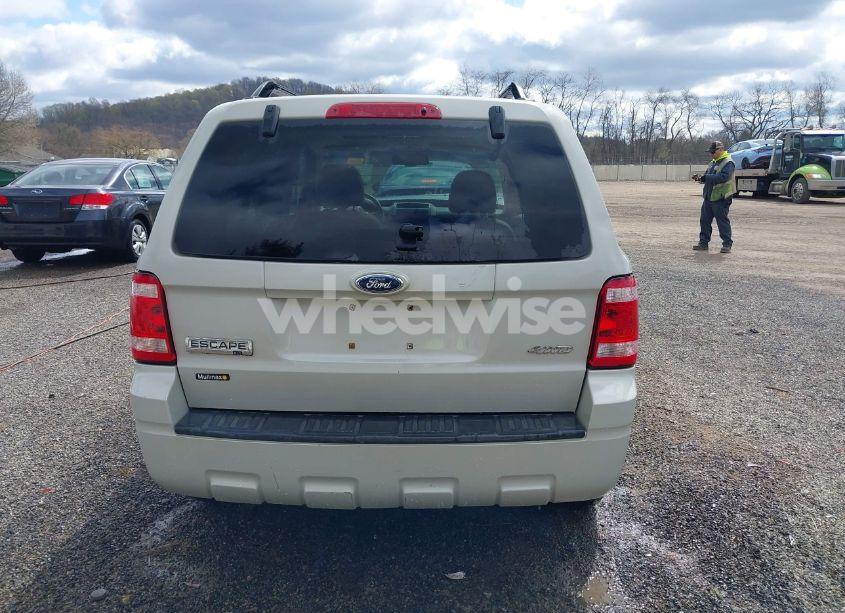 Photo 17 of 2008 Ford Escape XLT (VIN 1FMCU93ZX8KB33764)