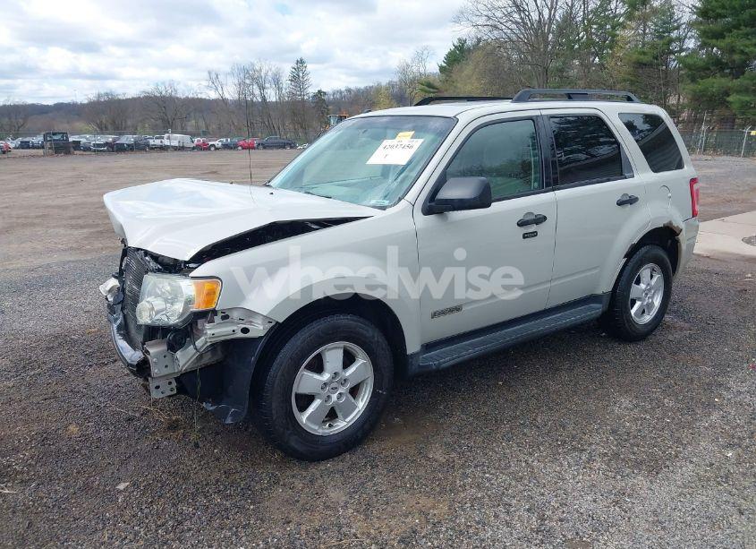 Photo 2 of 2008 Ford Escape XLT (VIN 1FMCU93ZX8KB33764)