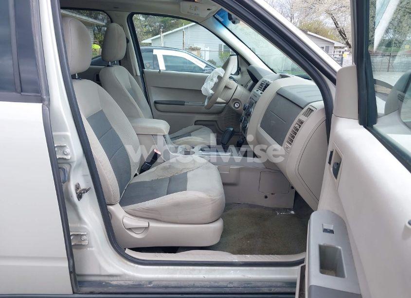 Photo 5 of 2008 Ford Escape XLT (VIN 1FMCU93ZX8KB33764)