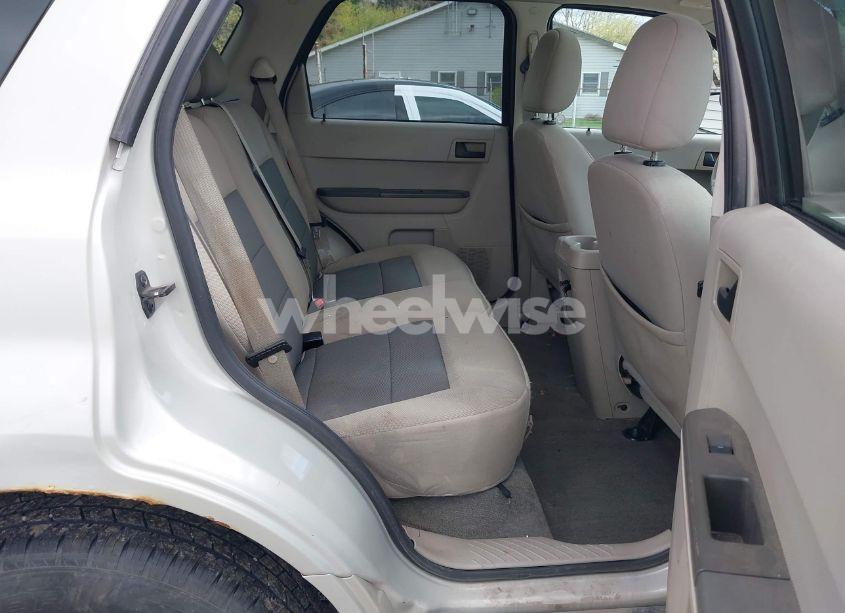 Photo 8 of 2008 Ford Escape XLT (VIN 1FMCU93ZX8KB33764)