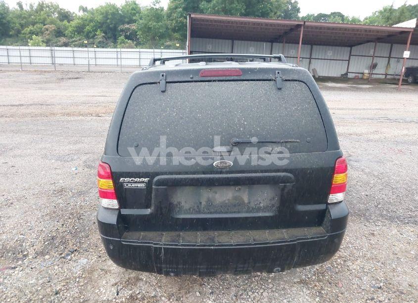Photo 15 of 2005 Ford Escape LIMITED (VIN 1FMCU94105KA84482)