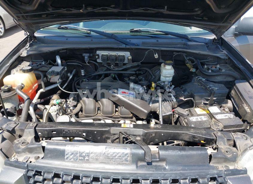 Photo 10 of 2005 Ford Escape LIMITED (VIN 1FMCU94115KD86427)