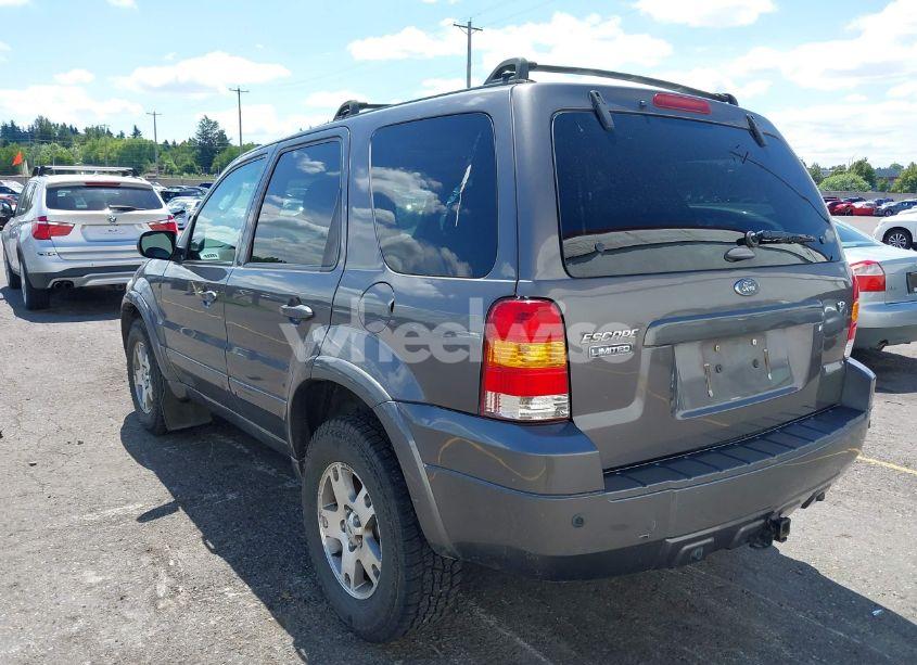 Photo 3 of 2005 Ford Escape LIMITED (VIN 1FMCU94115KD86427)