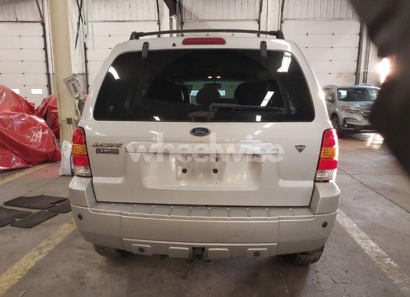 Photo 16 of 2006 Ford Escape LIMITED (VIN 1FMCU94116KA13194)