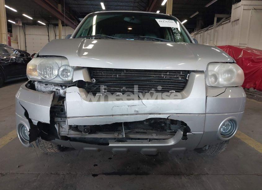 Photo 6 of 2006 Ford Escape LIMITED (VIN 1FMCU94116KA13194)