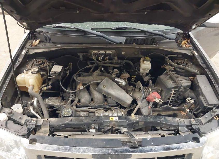 Photo 10 of 2008 Ford Escape LIMITED (VIN 1FMCU94118KA99125)