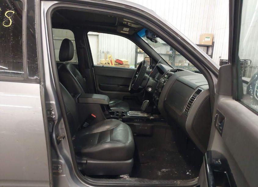 Photo 5 of 2008 Ford Escape LIMITED (VIN 1FMCU94118KA99125)