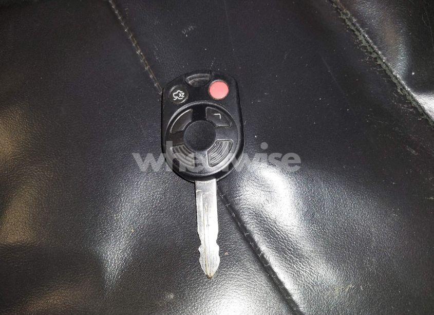 Photo 11 of 2008 Ford Escape LIMITED (VIN 1FMCU94118KC83447)