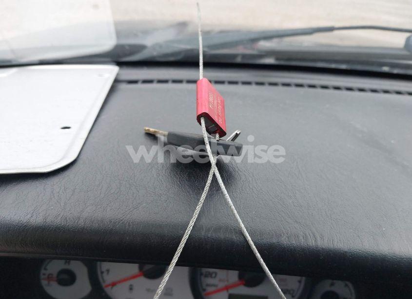 Photo 11 of 2004 Ford Escape LIMITED (VIN 1FMCU94124KA36321)