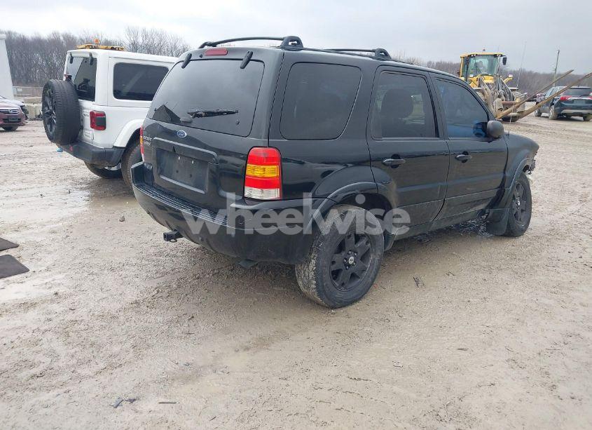 Photo 4 of 2004 Ford Escape LIMITED (VIN 1FMCU94124KA36321)