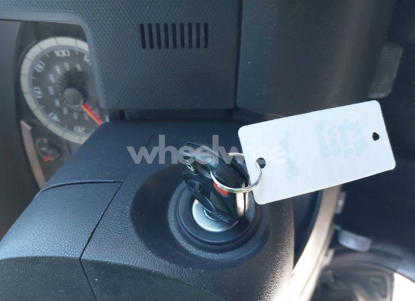 Photo 11 of 2008 Ford Escape LIMITED (VIN 1FMCU94128KB00170)