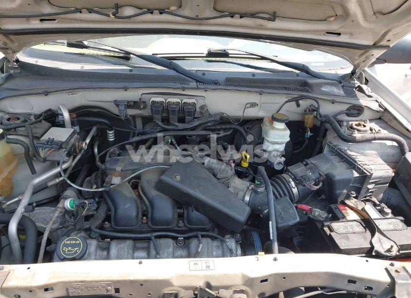 Photo 10 of 2006 Ford Escape LIMITED (VIN 1FMCU94136KA09129)