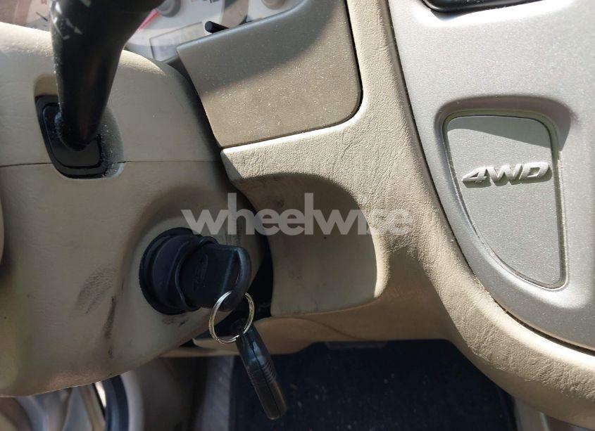 Photo 11 of 2006 Ford Escape LIMITED (VIN 1FMCU94136KA09129)