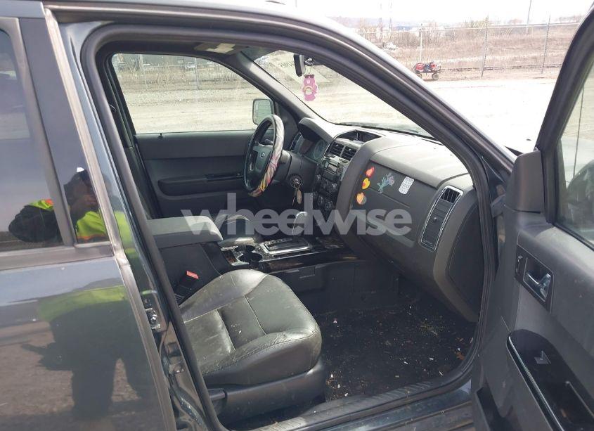 Photo 5 of 2008 Ford Escape LIMITED (VIN 1FMCU94138KB00498)