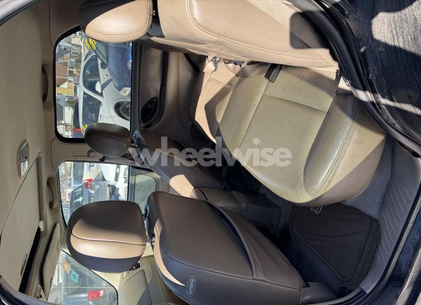 Photo 8 of 2004 Ford Escape LIMITED (VIN 1FMCU94144KA88842)