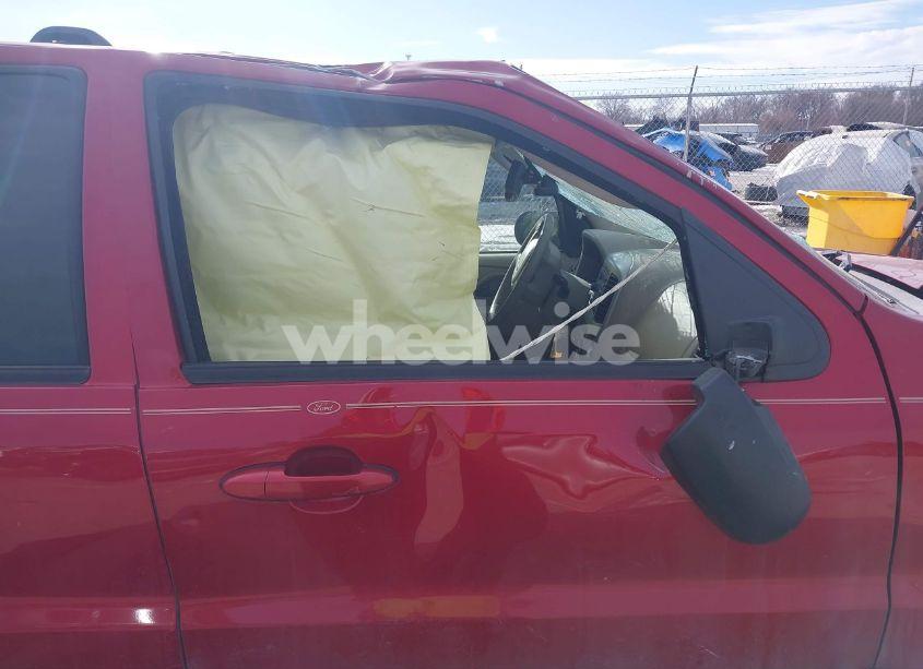 Photo 22 of 2007 Ford Escape LIMITED (VIN 1FMCU94147KA24935)