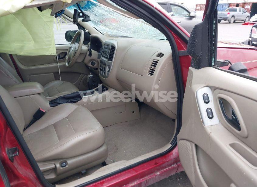 Photo 5 of 2007 Ford Escape LIMITED (VIN 1FMCU94147KA24935)