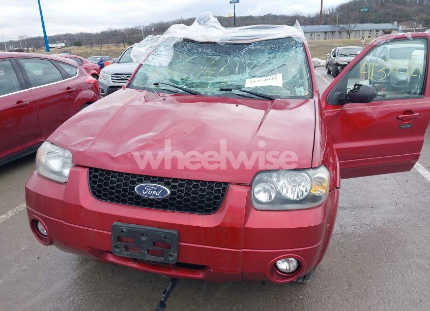 Photo 6 of 2007 Ford Escape LIMITED (VIN 1FMCU94147KA24935)