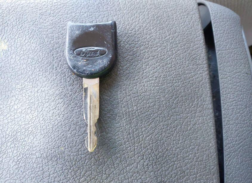 Photo 11 of 2007 Ford Escape LIMITED (VIN 1FMCU94147KB27854)