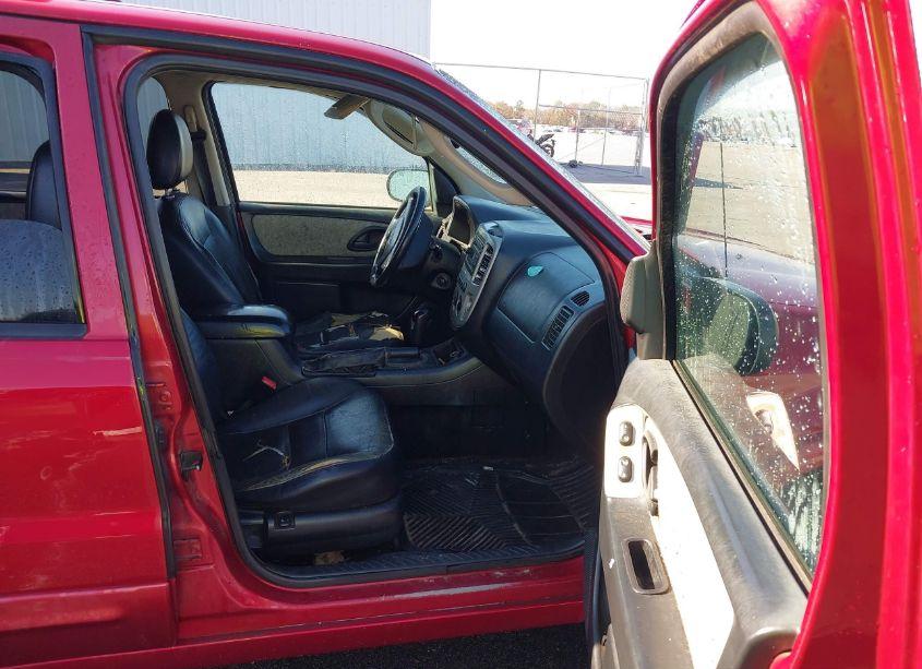 Photo 5 of 2007 Ford Escape LIMITED (VIN 1FMCU94147KB27854)