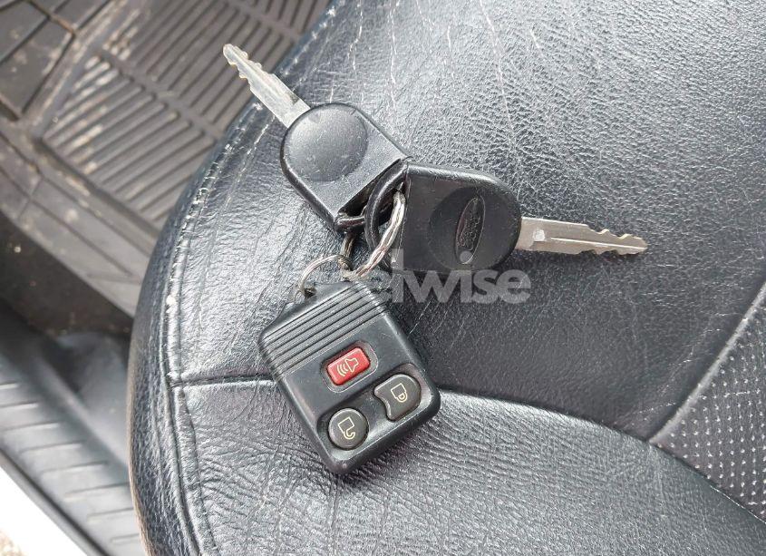 Photo 11 of 2007 Ford Escape LIMITED (VIN 1FMCU94157KB07306)