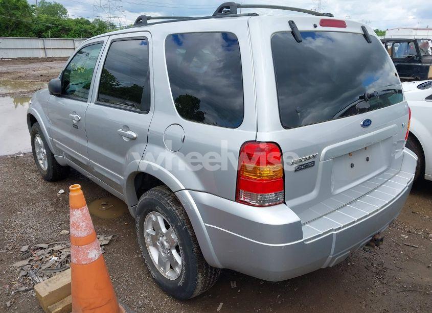 Photo 3 of 2007 Ford Escape LIMITED (VIN 1FMCU94157KB07306)