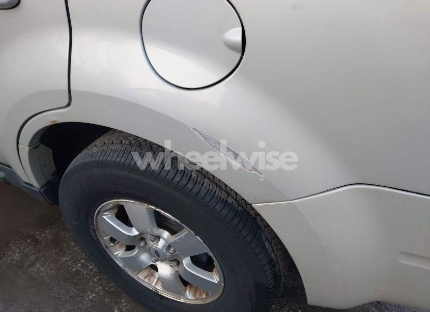 Photo 18 of 2008 Ford Escape LIMITED (VIN 1FMCU94168KC40593)