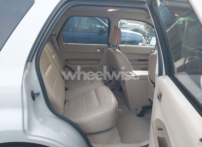 Photo 8 of 2008 Ford Escape LIMITED (VIN 1FMCU94168KC40593)