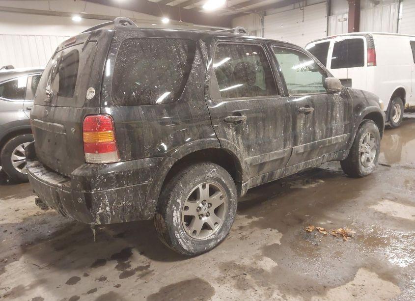 Photo 4 of 2005 Ford Escape LIMITED (VIN 1FMCU94175KD53349)