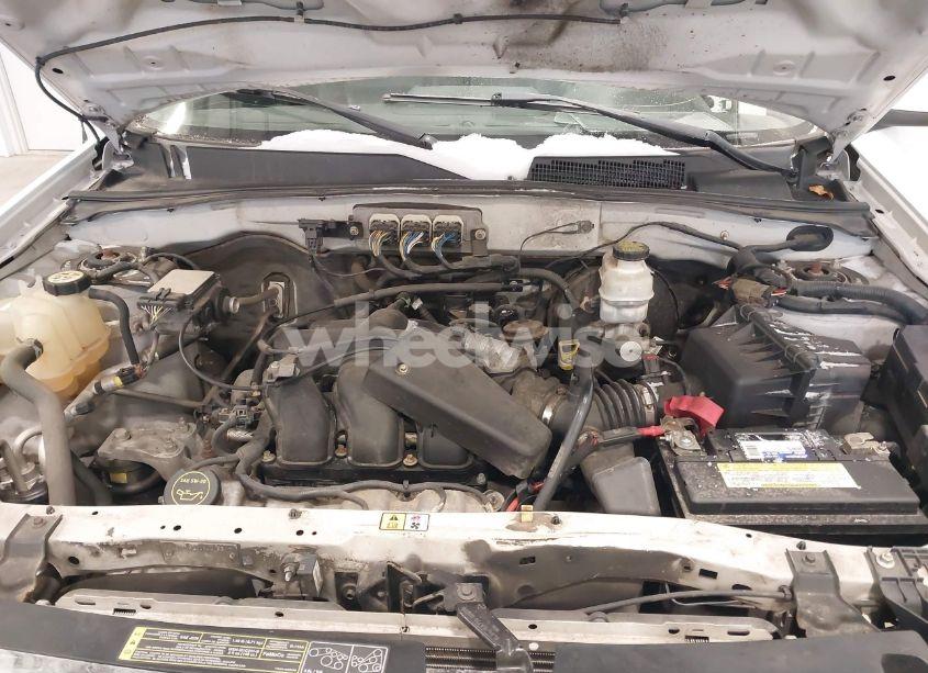 Photo 10 of 2008 Ford Escape LIMITED (VIN 1FMCU94178KA59597)