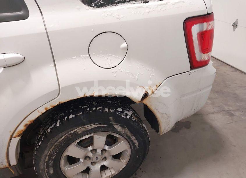 Photo 6 of 2008 Ford Escape LIMITED (VIN 1FMCU94178KA59597)