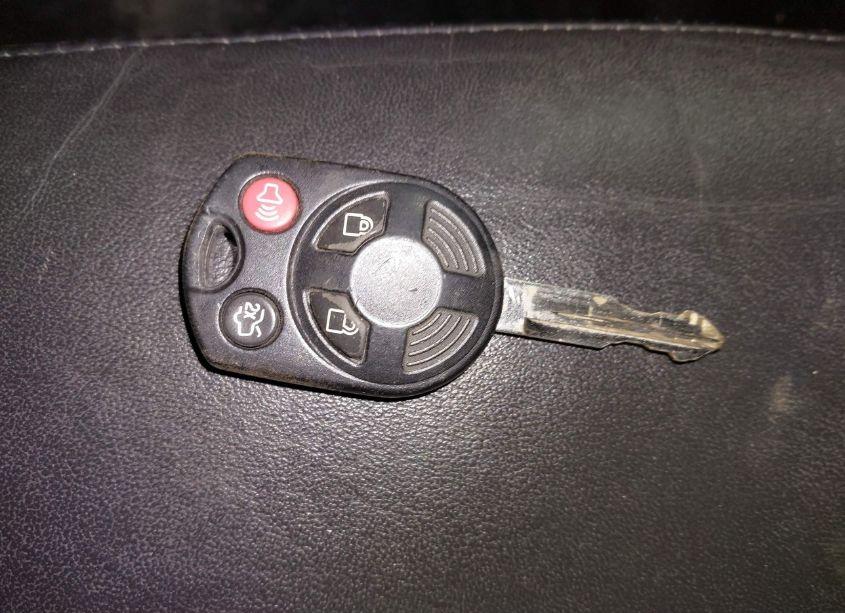 Photo 11 of 2008 Ford Escape LIMITED (VIN 1FMCU94178KC66541)